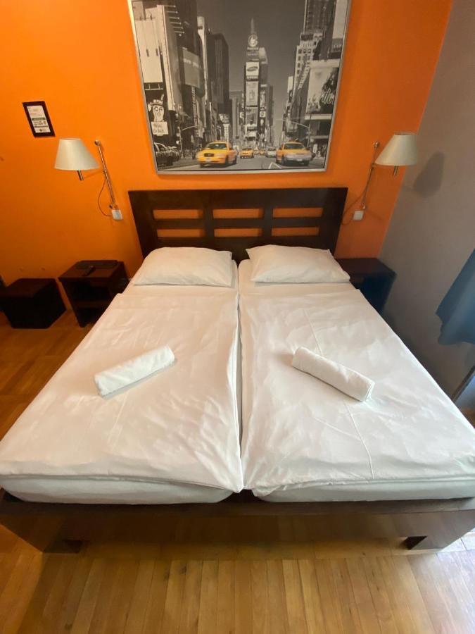 Central Station Studios Прага Экстерьер фото