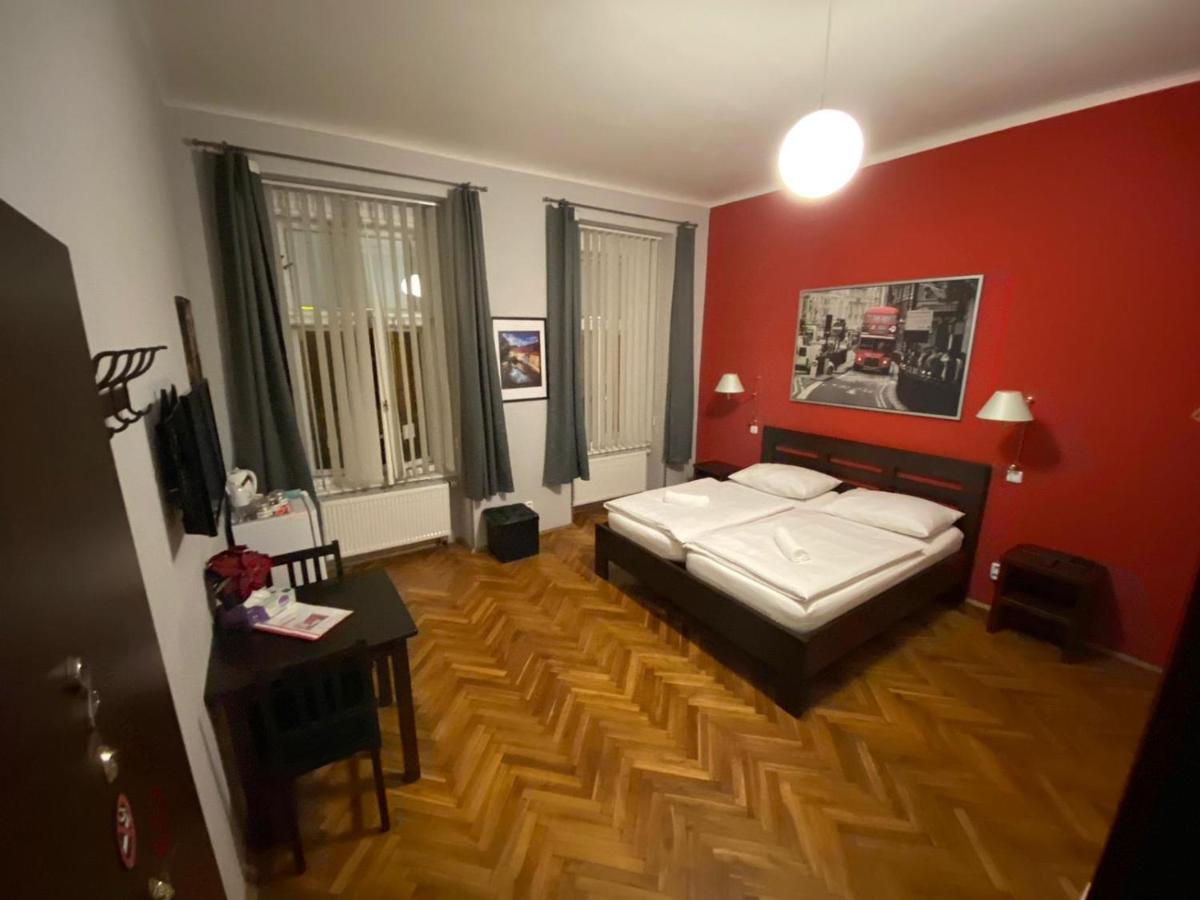 Central Station Studios Прага Экстерьер фото