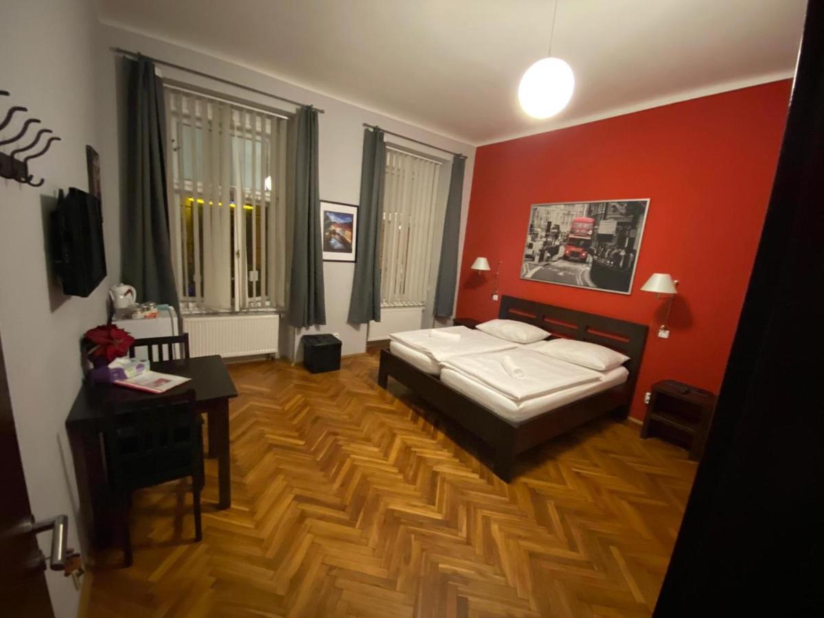 Central Station Studios Прага Экстерьер фото